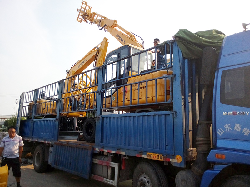 6臺沃爾華系列挖掘機出口菲律賓