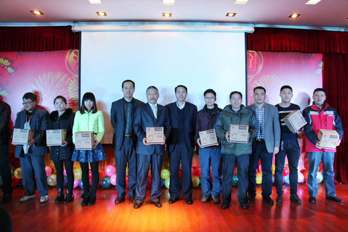 喜迎羊年共歡樂(lè)，實(shí)現(xiàn)跨越沃爾華