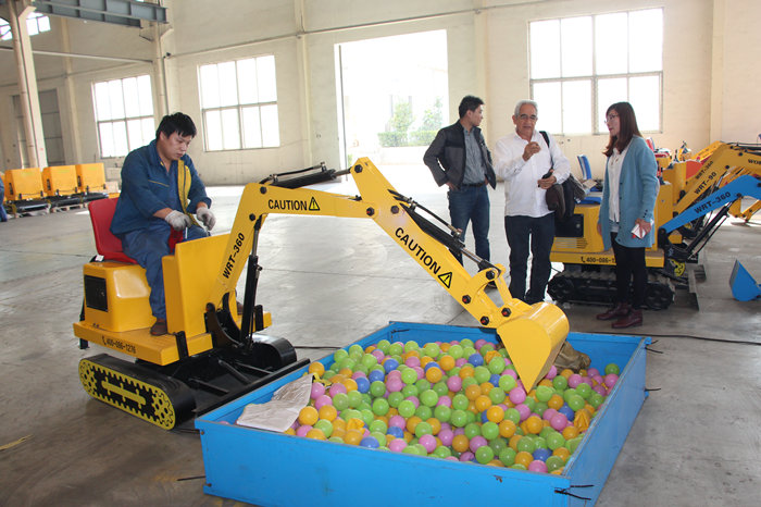 墨西哥客戶訪問沃爾華集團