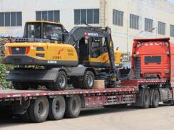 沃爾華新款輪式挖掘機發往西北地區