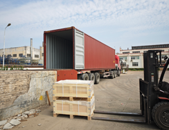 沃爾華集團(tuán)一批挖掘機(jī)配件出口東盟地區(qū)