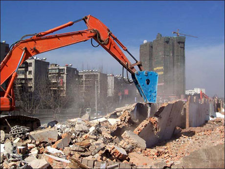 液壓破碎錘現場作業圖