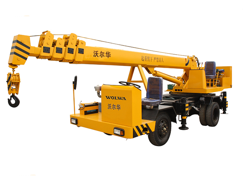 4噸自制底盤GNQY-Z4型吊車產(chǎn)品實物圖